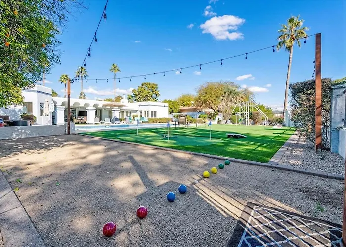 Live Blissfully Holiday home Phoenix