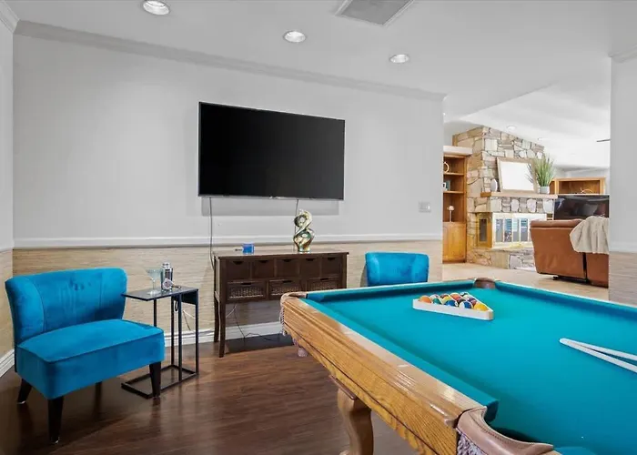 Live Blissfully Holiday home Phoenix